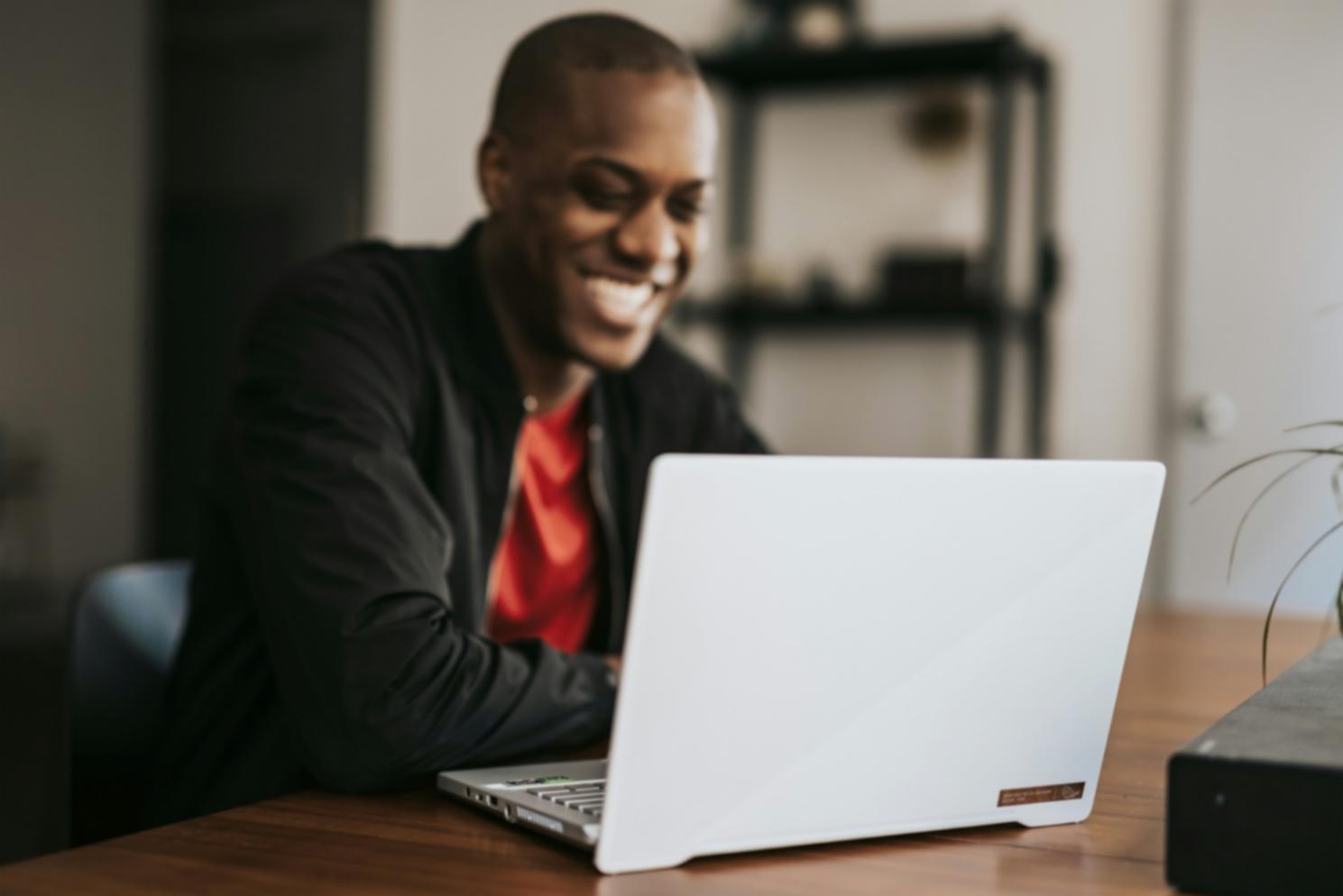 Arbeitsplatz mit SEO-Tools